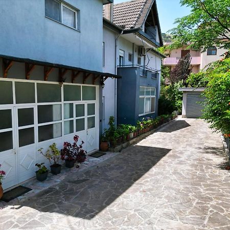Vila Banushi Gjirokastër 외부 사진