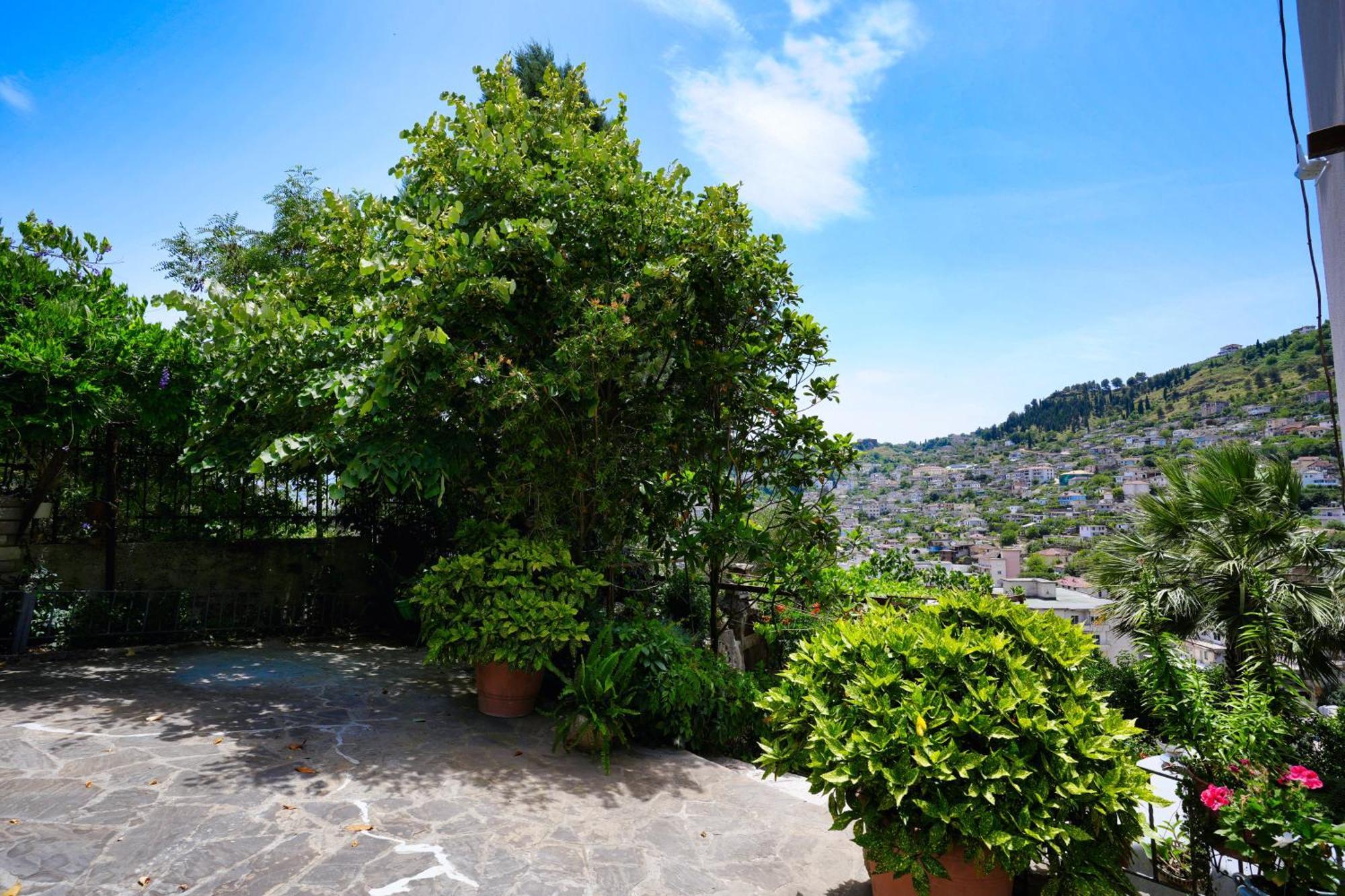Vila Banushi Gjirokastër 외부 사진
