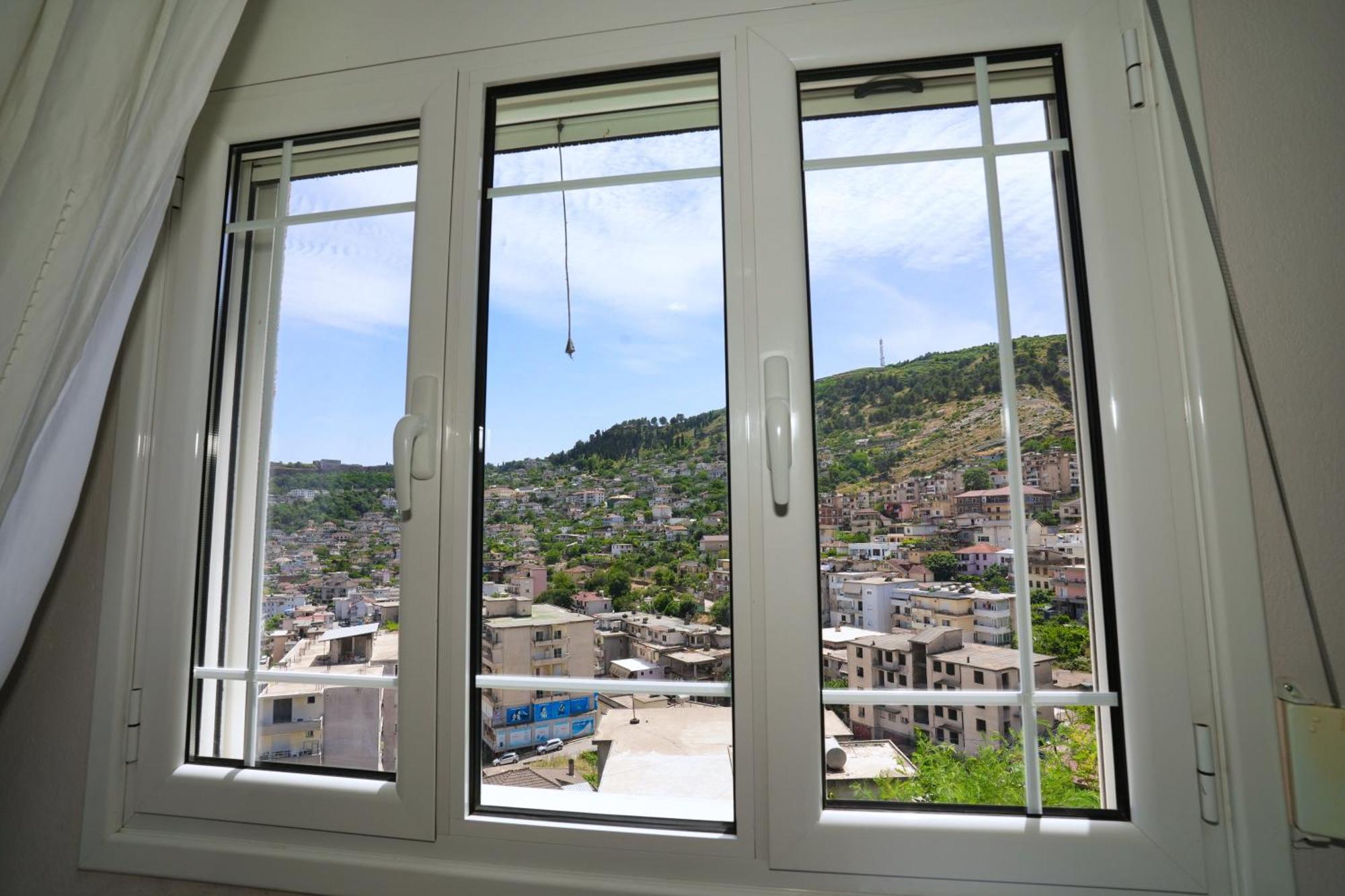 Vila Banushi Gjirokastër 외부 사진