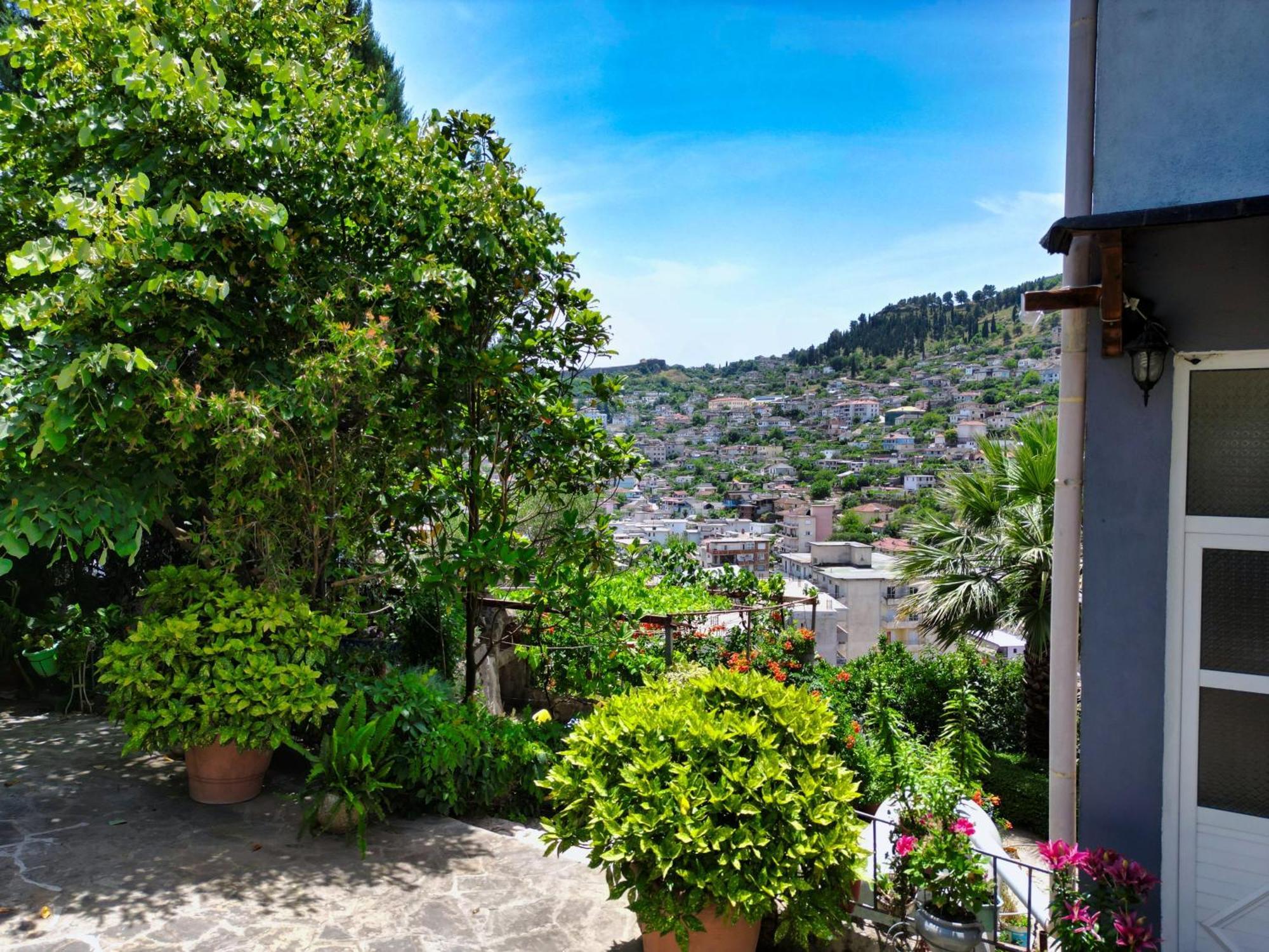 Vila Banushi Gjirokastër 외부 사진